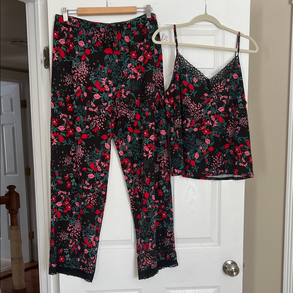 State of day Floral Pajama Set with Lace Trim